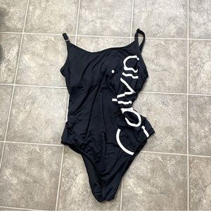 Calvin Klein 10 swim